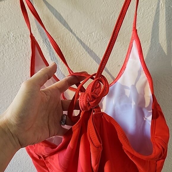 Meet Curve Swimsuit Red Summer Colorful L large Tie Back One Piece - Picture 3 of 5
